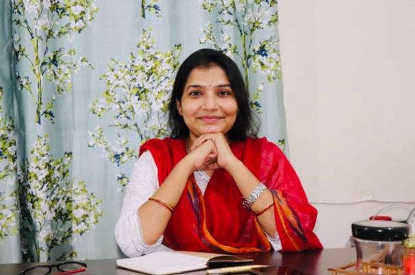 Gold Medalist - Dr Mamta Jain - Top and Best Psychologist in Hyderabad, PhD( Gold Medalist)